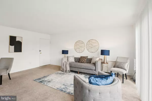 Hyattsville, MD 20782,1005 CHILLUM RD #402