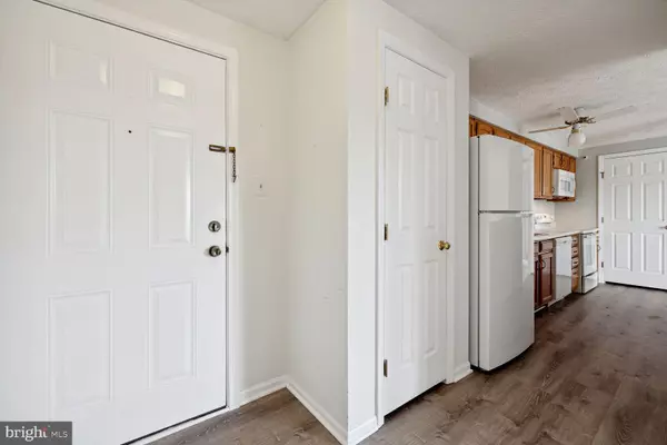 Gaithersburg, MD 20878,303 PALMSPRING #10