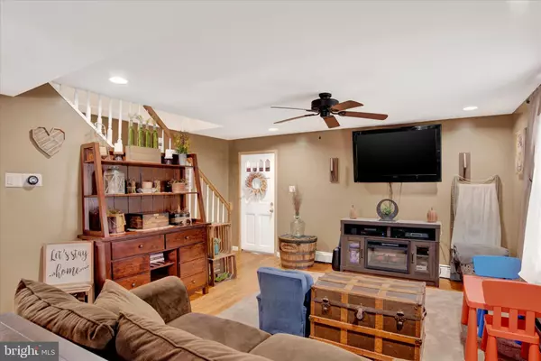 Harrisburg, PA 17112,6129 BLUEBIRD AVE