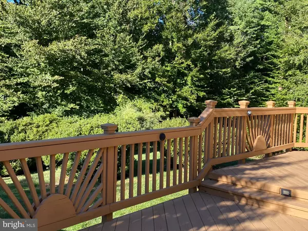 Mclean, VA 22101,6502 SUNNY HILL CT