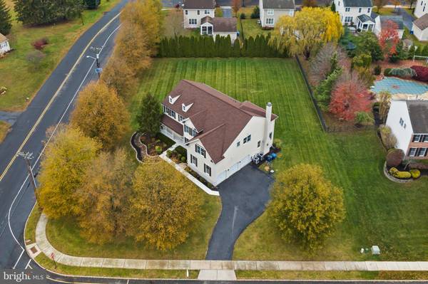 Chesterfield, NJ 08515,2 THORN LN