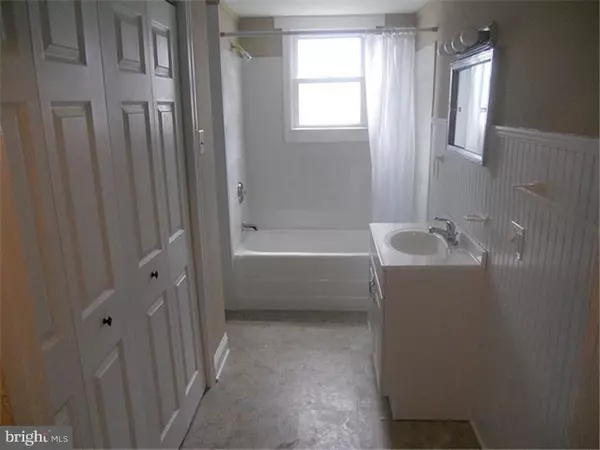 West Chester, PA 19382,1409 WEST CHESTER PIKE #APT 4