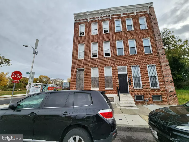 927 N CAREY ST, Baltimore, MD 21217