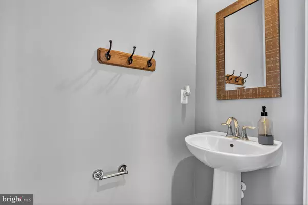 Severn, MD 21144,7714 SENTRY TER