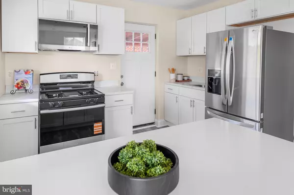 Oxon Hill, MD 20745,713 MARCY AVE