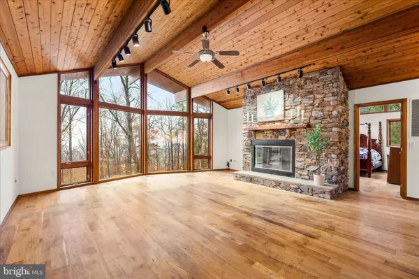 Middletown, MD 21769,7442 DOGWOOD LN