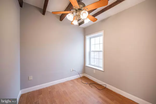 Philadelphia, PA 19130,2123 SPRING GARDEN ST #UNIT 3F