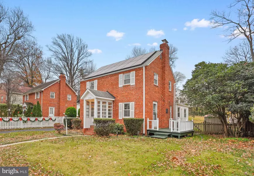 1008 N ROOSEVELT ST, Arlington, VA 22205