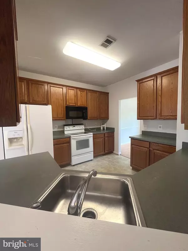 Bristow, VA 20136,8612 DIVER CT