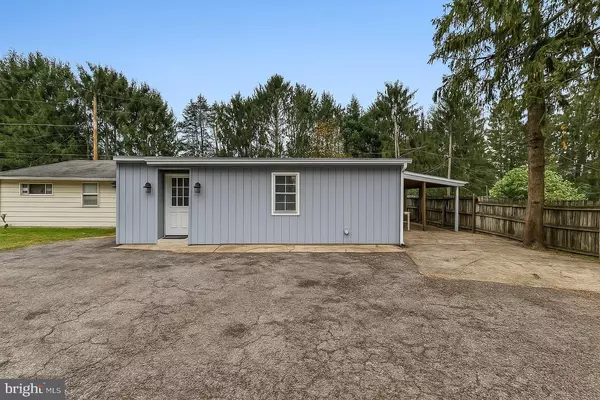 1830 HEISHMAN GARDEN DRIVE, Carlisle, PA 17013