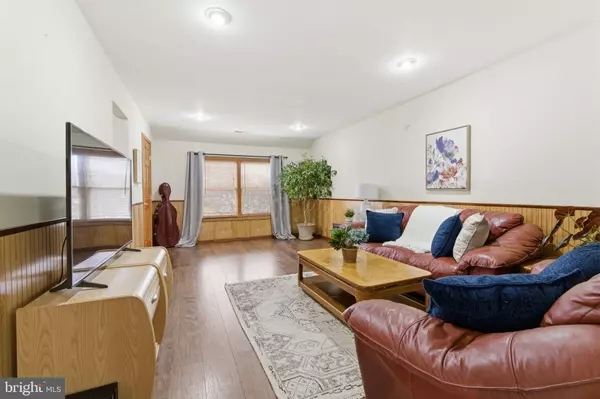 Fairless Hills, PA 19030,744 FAIRBRIDGE DR