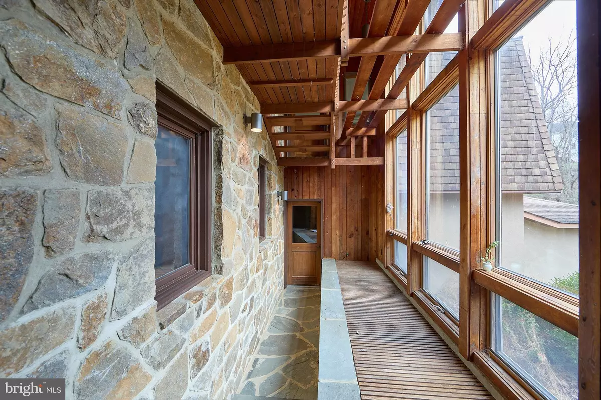 Landenberg, PA 19350,329 LAUREL WOODS RD