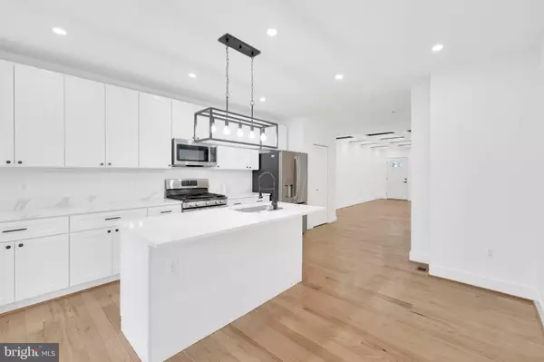 Washington, DC 20011,5318 5TH ST NW