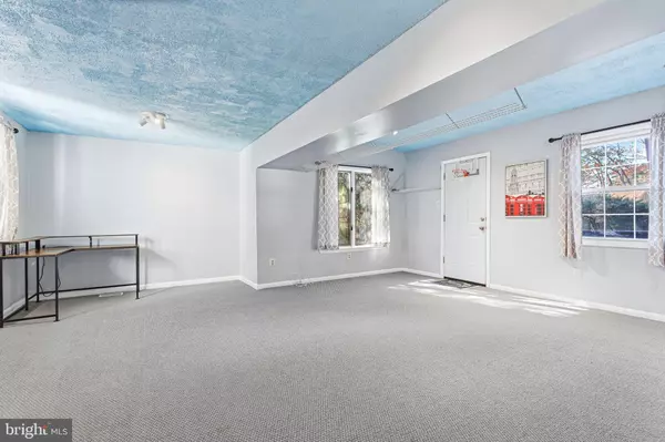 Tabernacle, NJ 08088,43 WOODSIDE DR