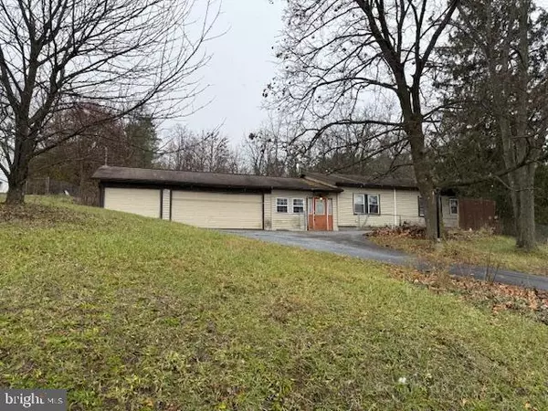 1503 E HAMILTON LN, Altoona, PA 16602