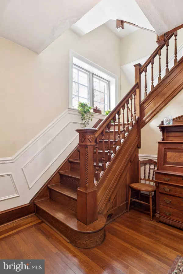 Philadelphia, PA 19118,7725 ARDLEIGH ST