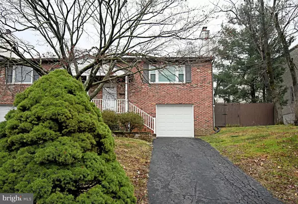 28 LACEY AVE, Doylestown, PA 18901