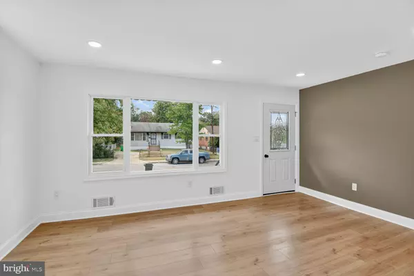 Landover, MD 20785,2211 VERMONT AVE