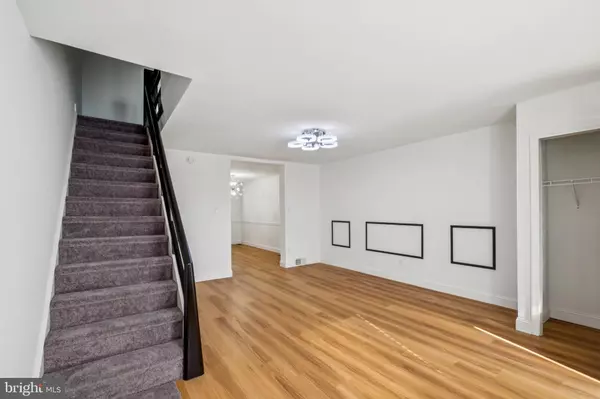 Philadelphia, PA 19135,6040 TULIP ST