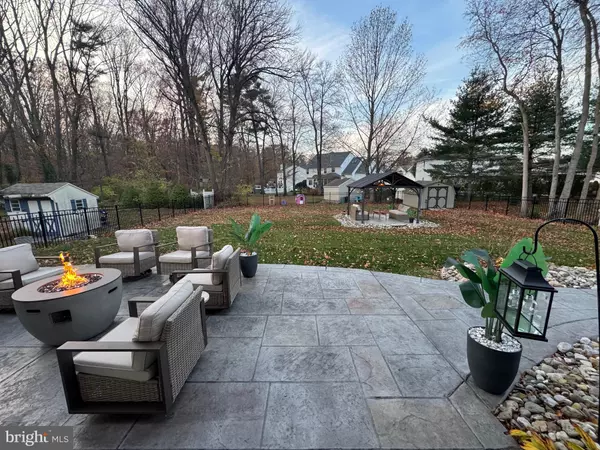 West Deptford, NJ 08096,1311 BARNESDALE RD