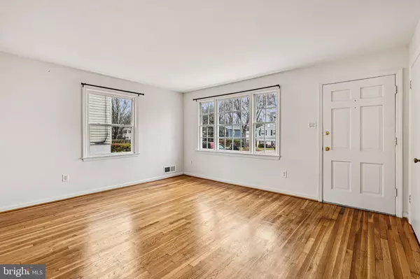 Rockville, MD 20851,615 EDMONSTON DR