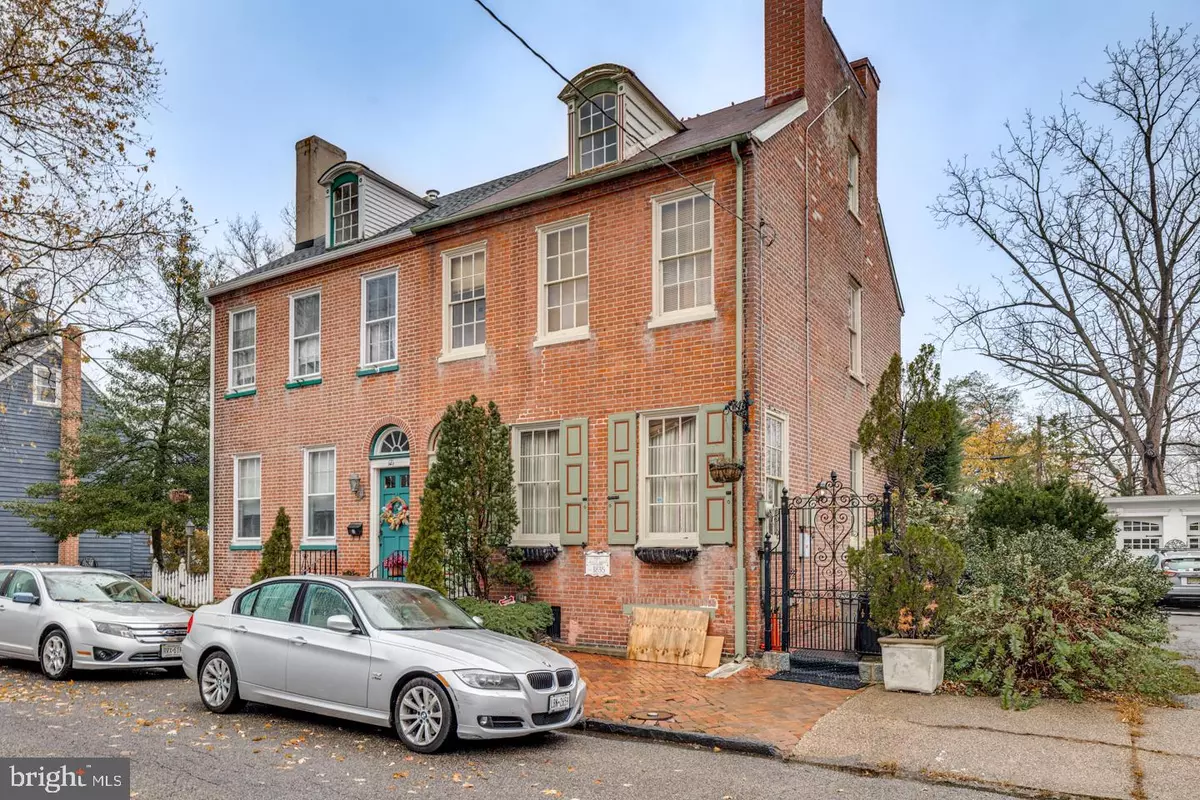 Mount Holly, NJ 08060,119 BUTTONWOOD ST