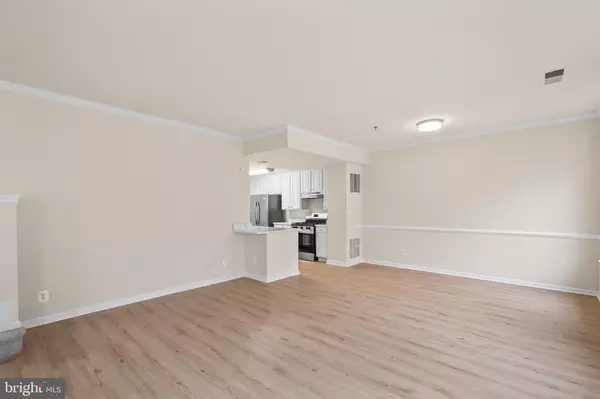 Lorton, VA 22079,8934 MILFORD HAVEN CT #B