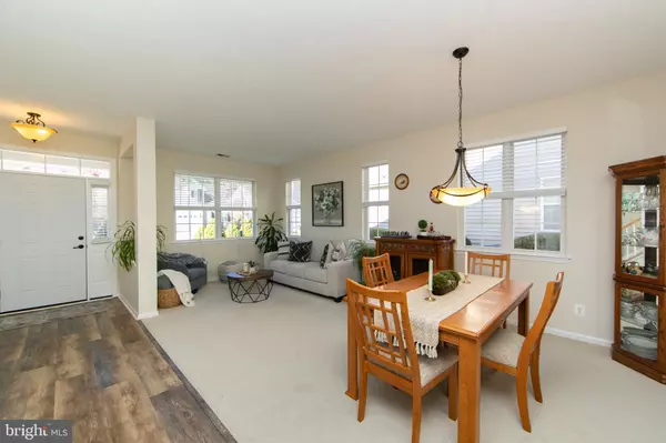 West Deptford, NJ 08086,232 SNOWY EGRET LN