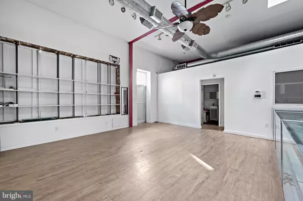 Philadelphia, PA 19121,1414 W OXFORD ST