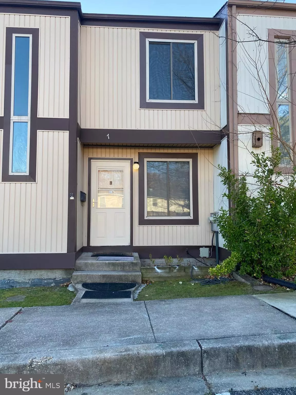 Essex, MD 21221,7-A MOORING CT