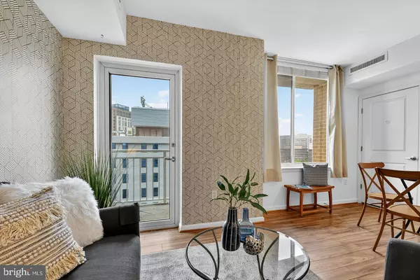 Silver Spring, MD 20910,930 WAYNE AVE #1004