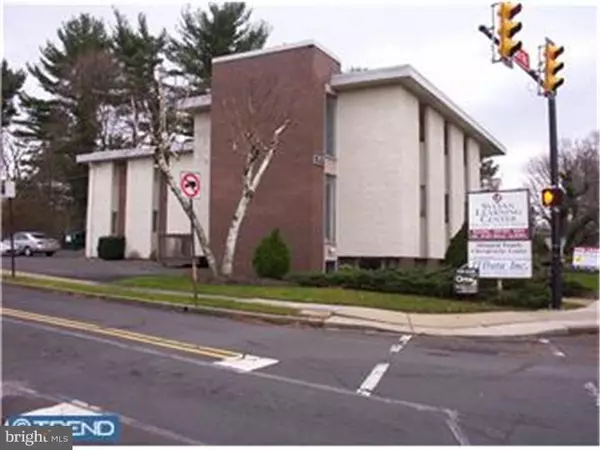 1355 OLD YORK RD, Abington, PA 19001