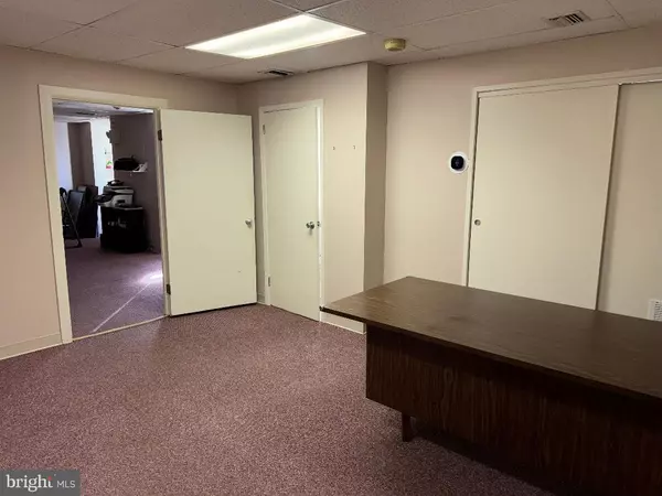 Abington, PA 19001,1355 OLD YORK RD