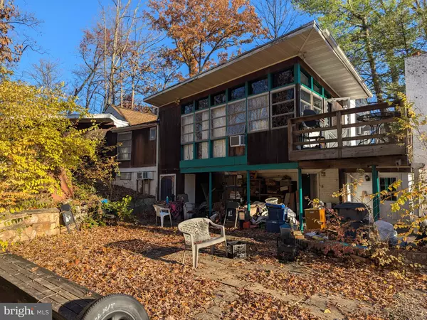 Falls Church, VA 22044,3424 SLEEPY HOLLOW RD