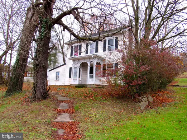 302 S CARLISLE ST, New Bloomfield, PA 17068