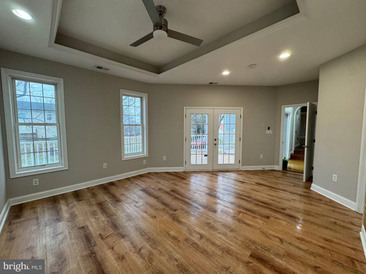 Bowie, MD 20720,8823 MAPLE AVE