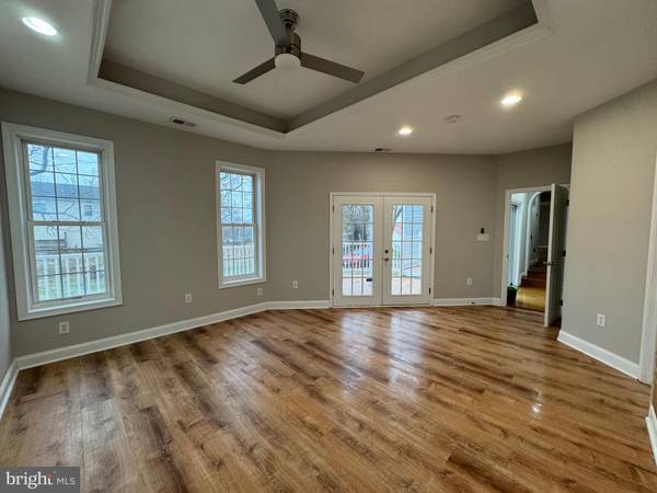 8823 MAPLE AVE, Bowie, MD 20720