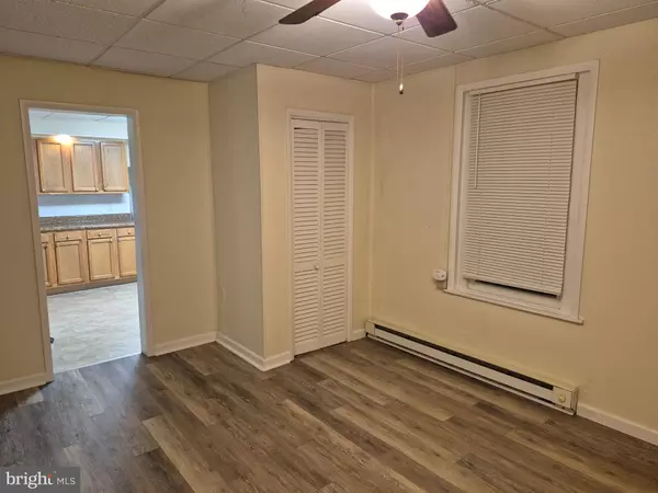 Bethlehem, PA 18018,253 E ETTWEIN ST #2ND FL