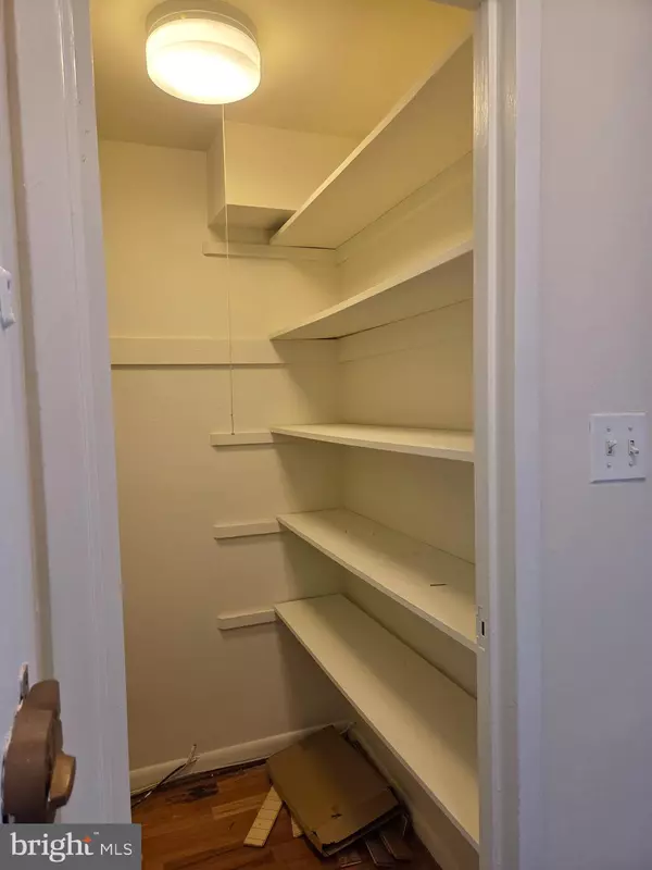 North Bethesda, MD 20852,10432 ROCKVILLE PIKE #301