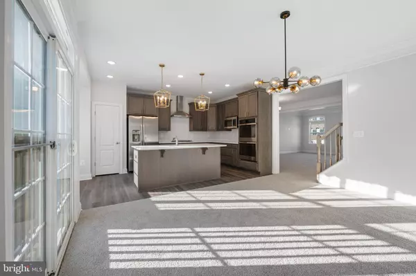 Woodbridge, VA 22193,15258 BALLERINA LOOP