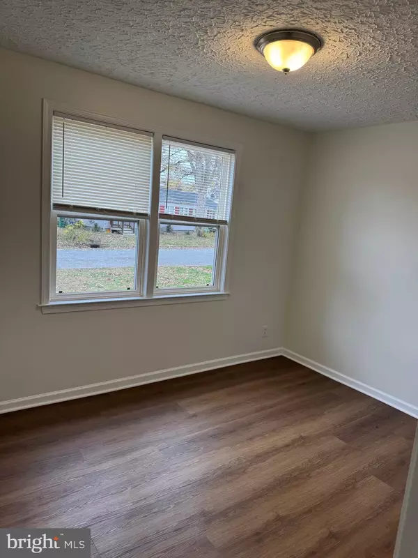 Aberdeen, MD 21001,9 DEFENSE DR