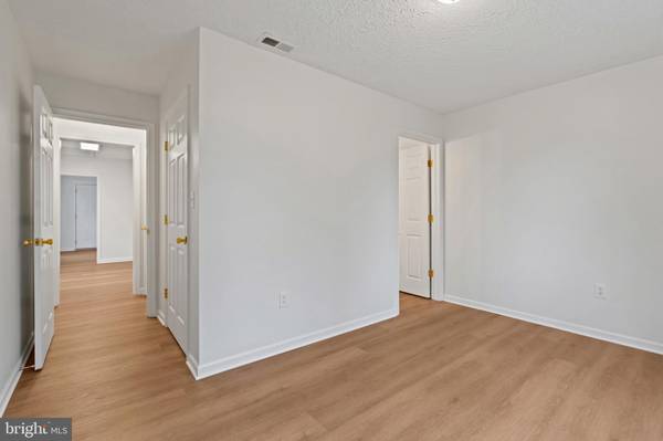 Aberdeen, MD 21001,9 DEFENSE DR