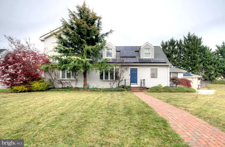 10 LINDEN RD, Bordentown, NJ 08505