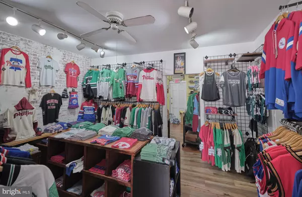 New Hope, PA 18938,76 S MAIN ST