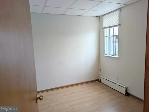 Philadelphia, PA 19145,1545 W PASSYUNK AVE