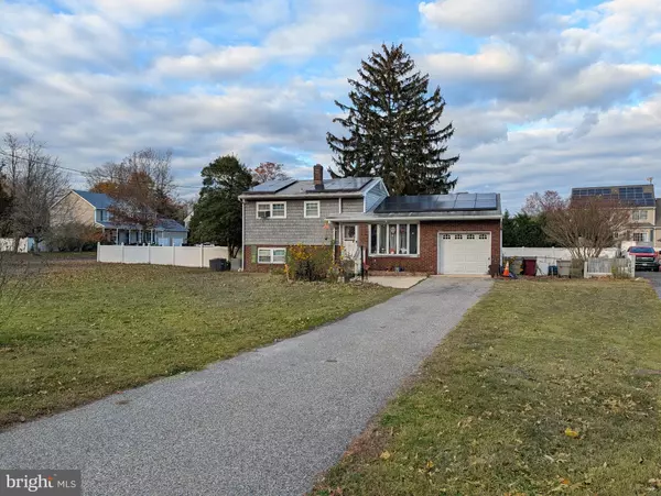 21 BUTLER BLVD, Bayville, NJ 08721