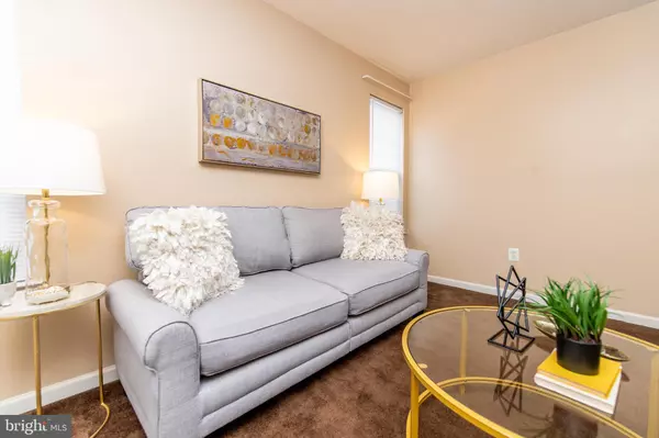 Laurel, MD 20708,13400 OAKLANDS MANOR DR