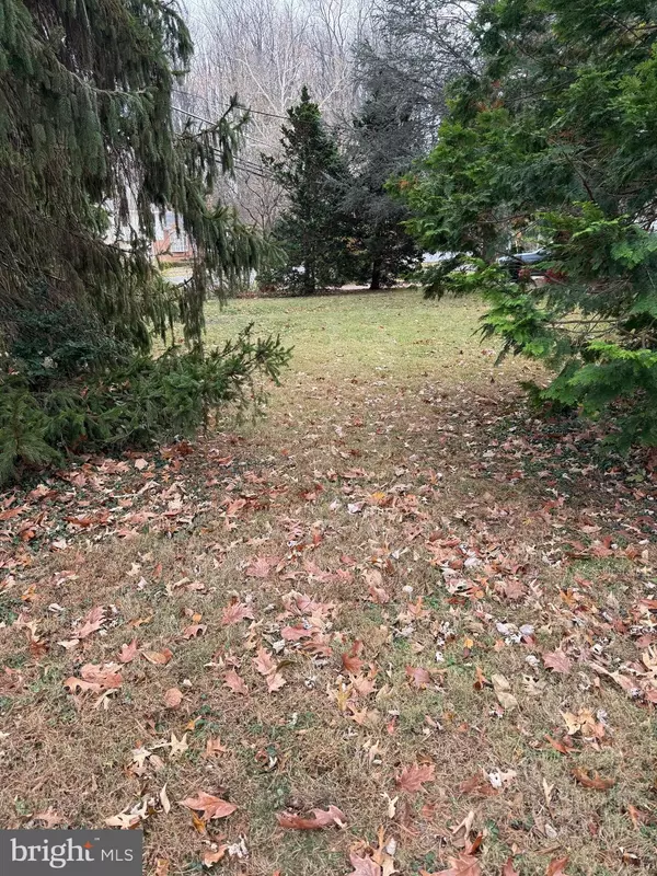 Vienna, VA 22181,2540 FLINT HILL RD