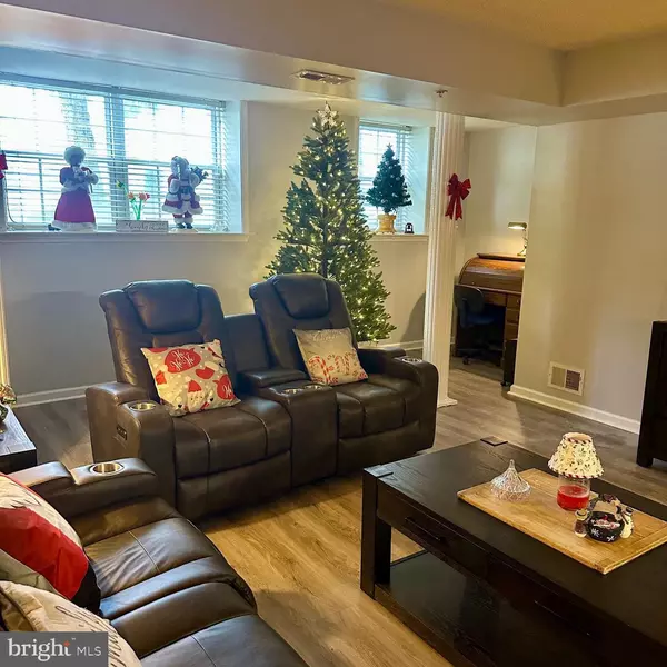 Warminster, PA 18974,9000 CENTENNIAL STA