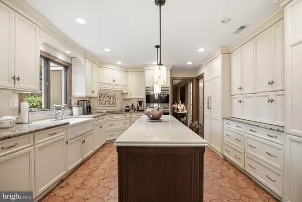 New Hope, PA 18938,14 DEVON DR